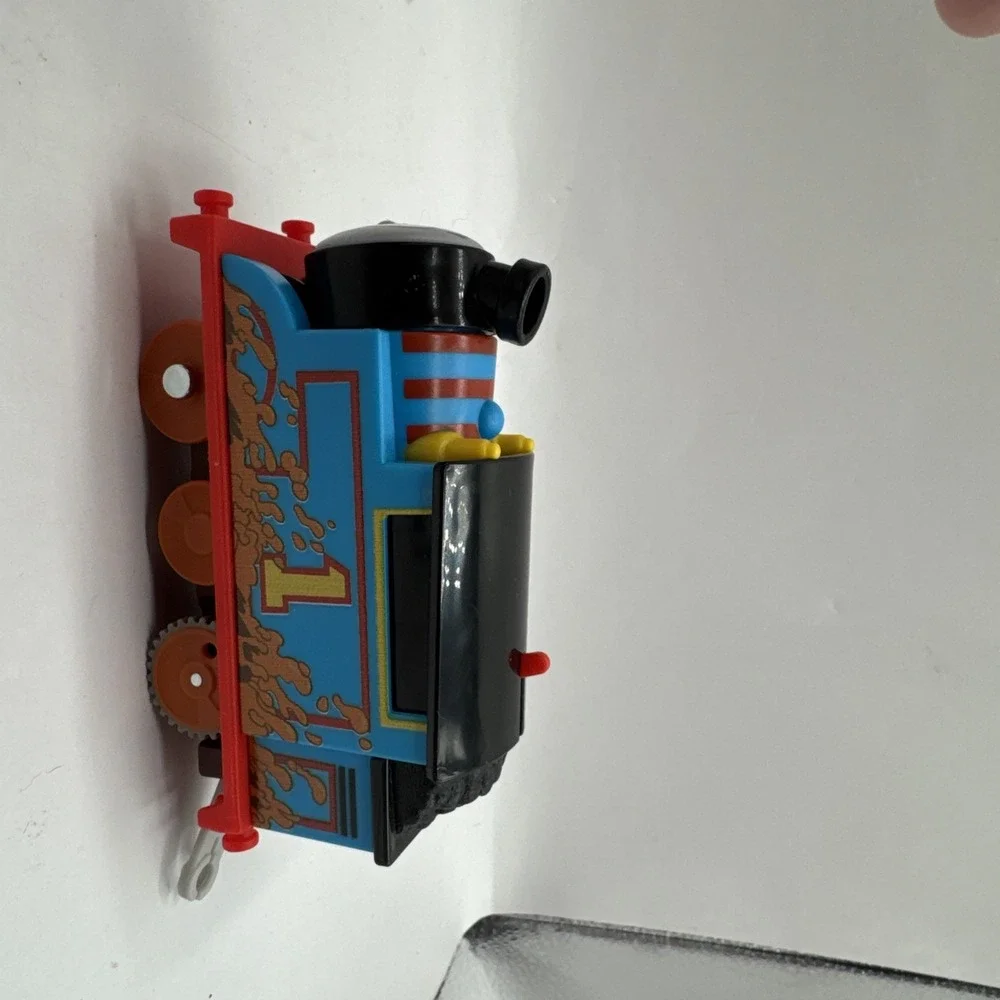 Thomas the Train Trackmaster Lot Of 9 Trains and‎ Cars One Working